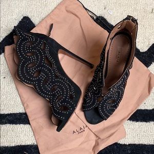 💗ALAIA studded 💗heels